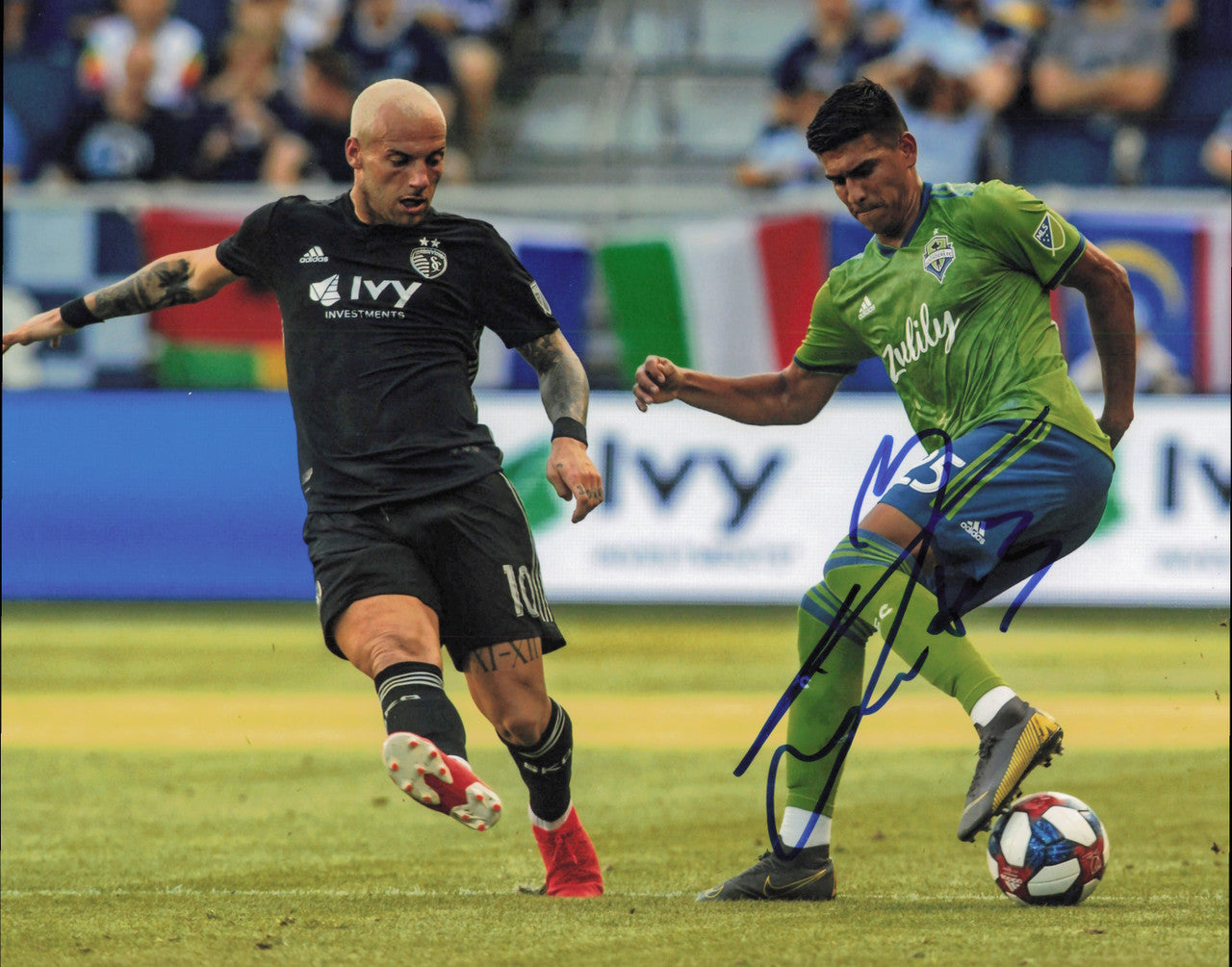 Xavier Arreaga Autographed 8x10 Photo Seattle Sounders SKU #244355