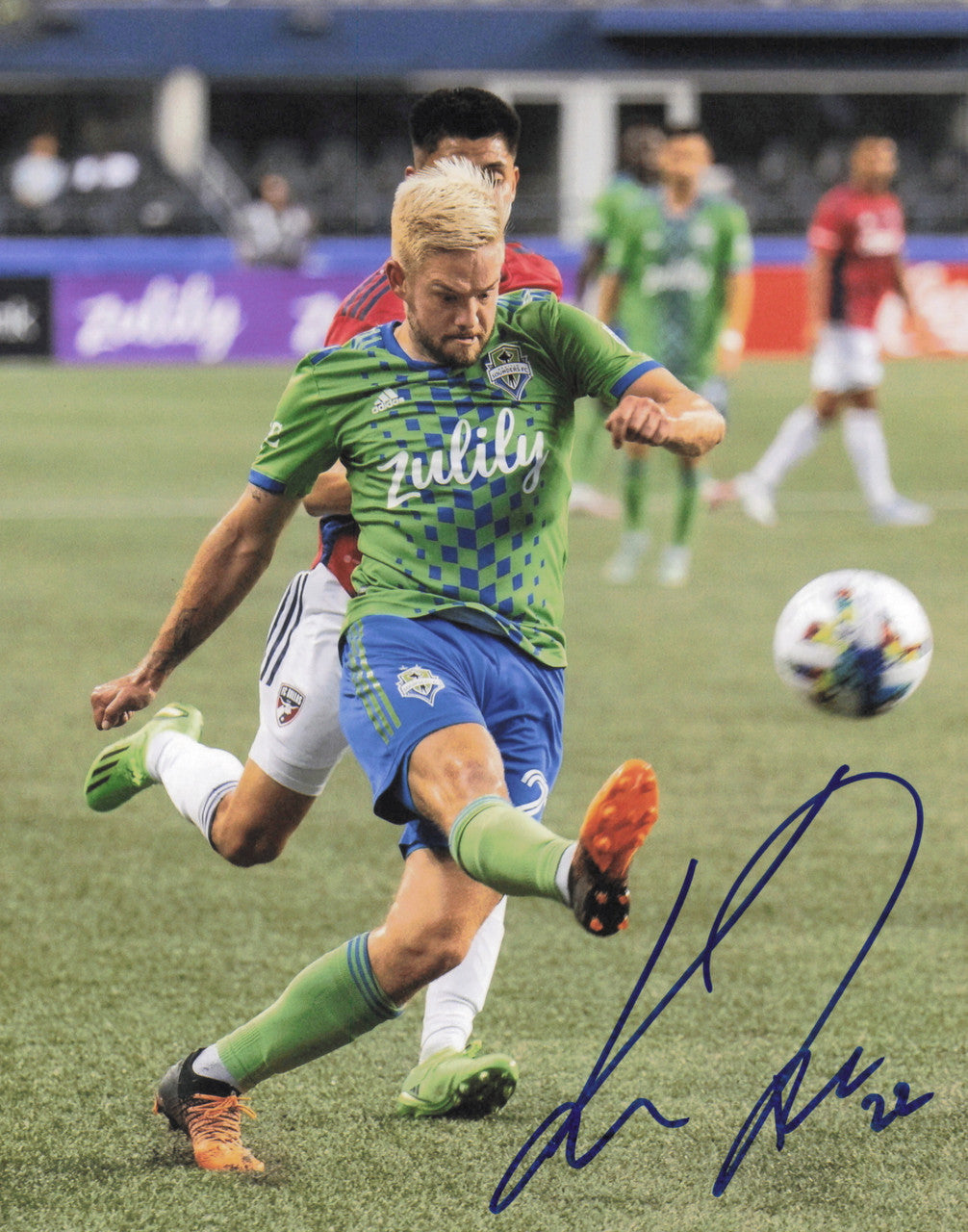 Kelyn Rowe Autographed 8x10 Photo Seattle Sounders SKU #244398