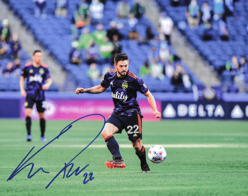 Kelyn Rowe Autographed 8x10 Photo Seattle Sounders SKU #244400