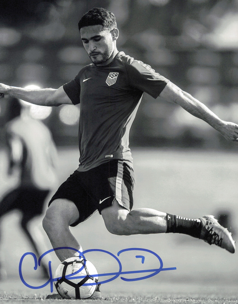 Cristian Roldan Autographed 8x10 Photo Team USA Men's National Soccer Team SKU #244420