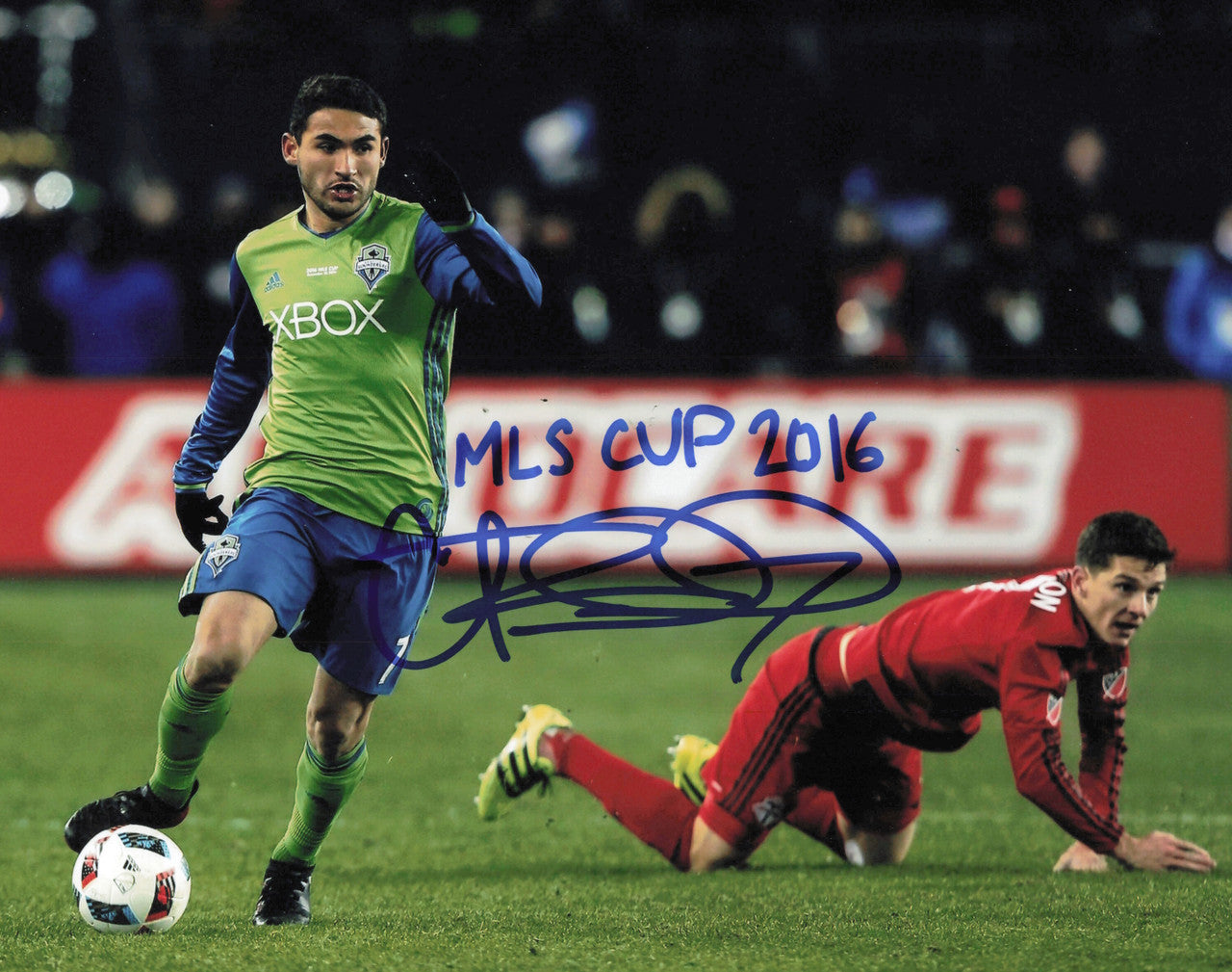 Cristian Roldan Autographed 8x10 Photo Seattle Sounders SKU #244432
