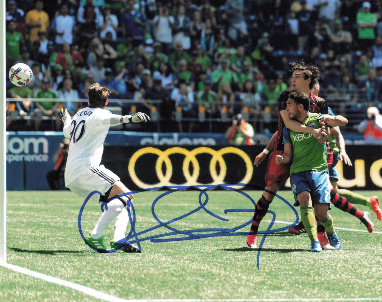 Cristian Roldan Autographed 8x10 Photo Seattle Sounders SKU #244433
