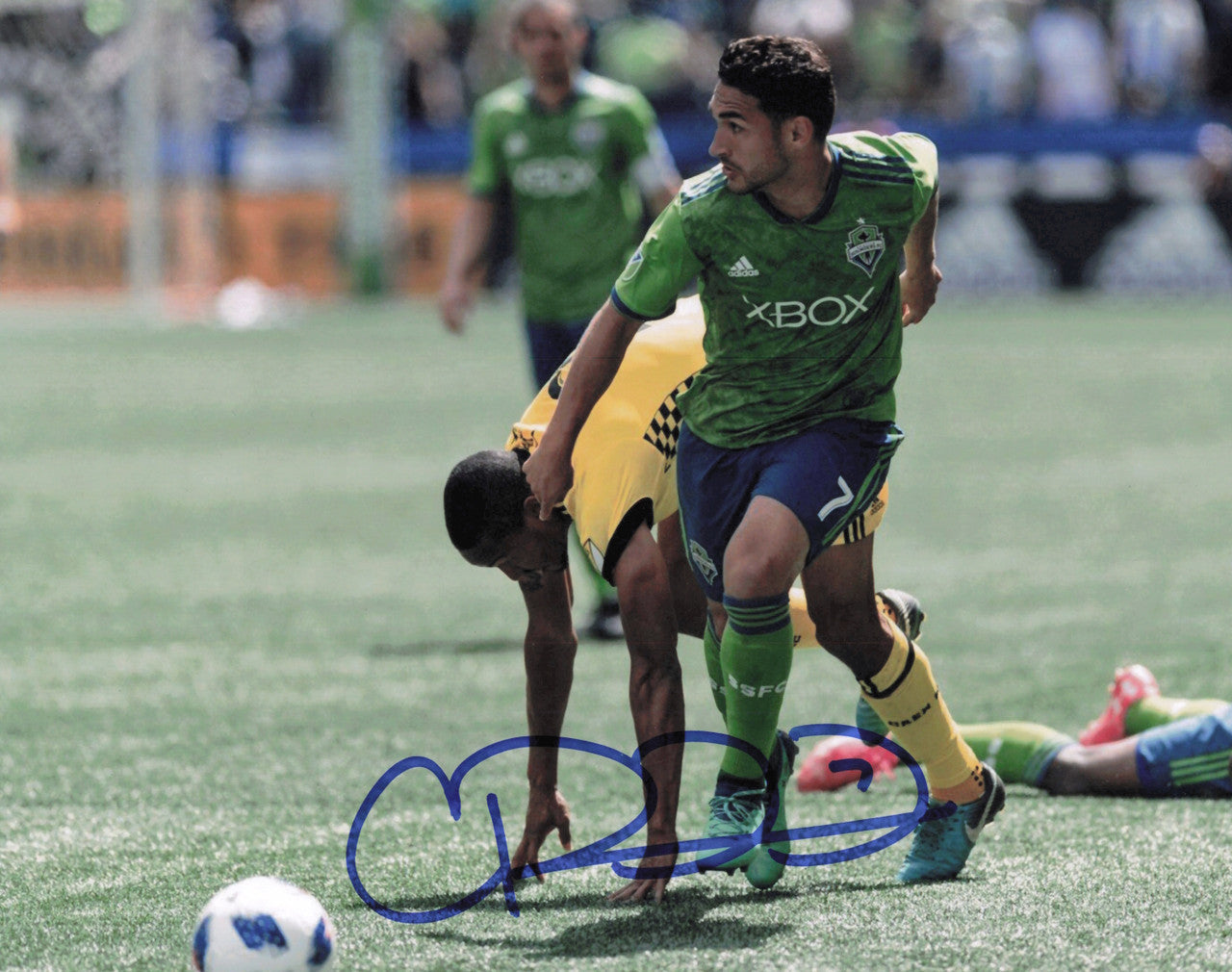 Cristian Roldan Autographed 8x10 Photo Seattle Sounders SKU #244440