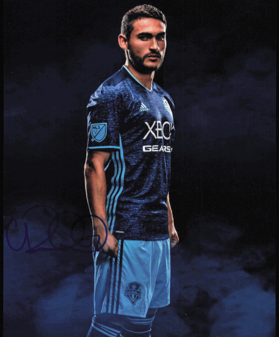 Cristian Roldan Autographed 8x10 Photo Seattle Sounders SKU #244442