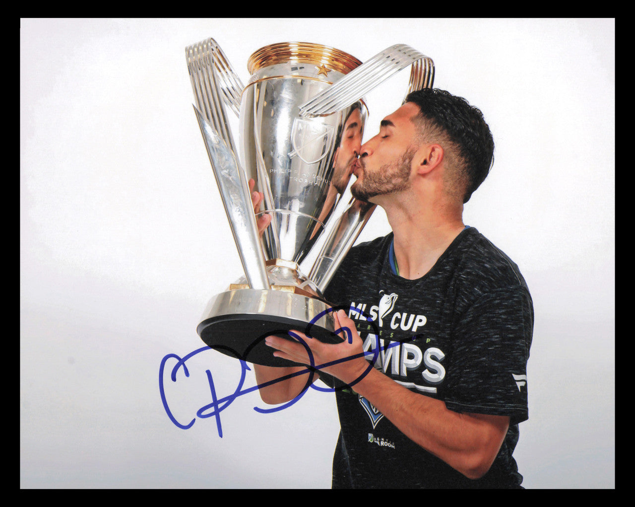 Cristian Roldan Autographed 8x10 Photo Seattle Sounders SKU #244462