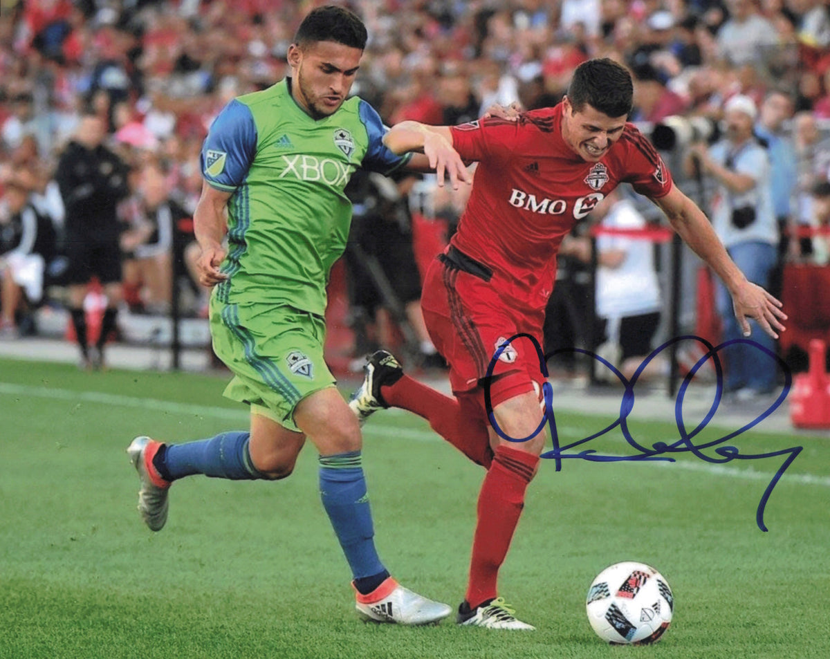 Cristian Roldan Autographed 8x10 Photo Seattle Sounders SKU #244471