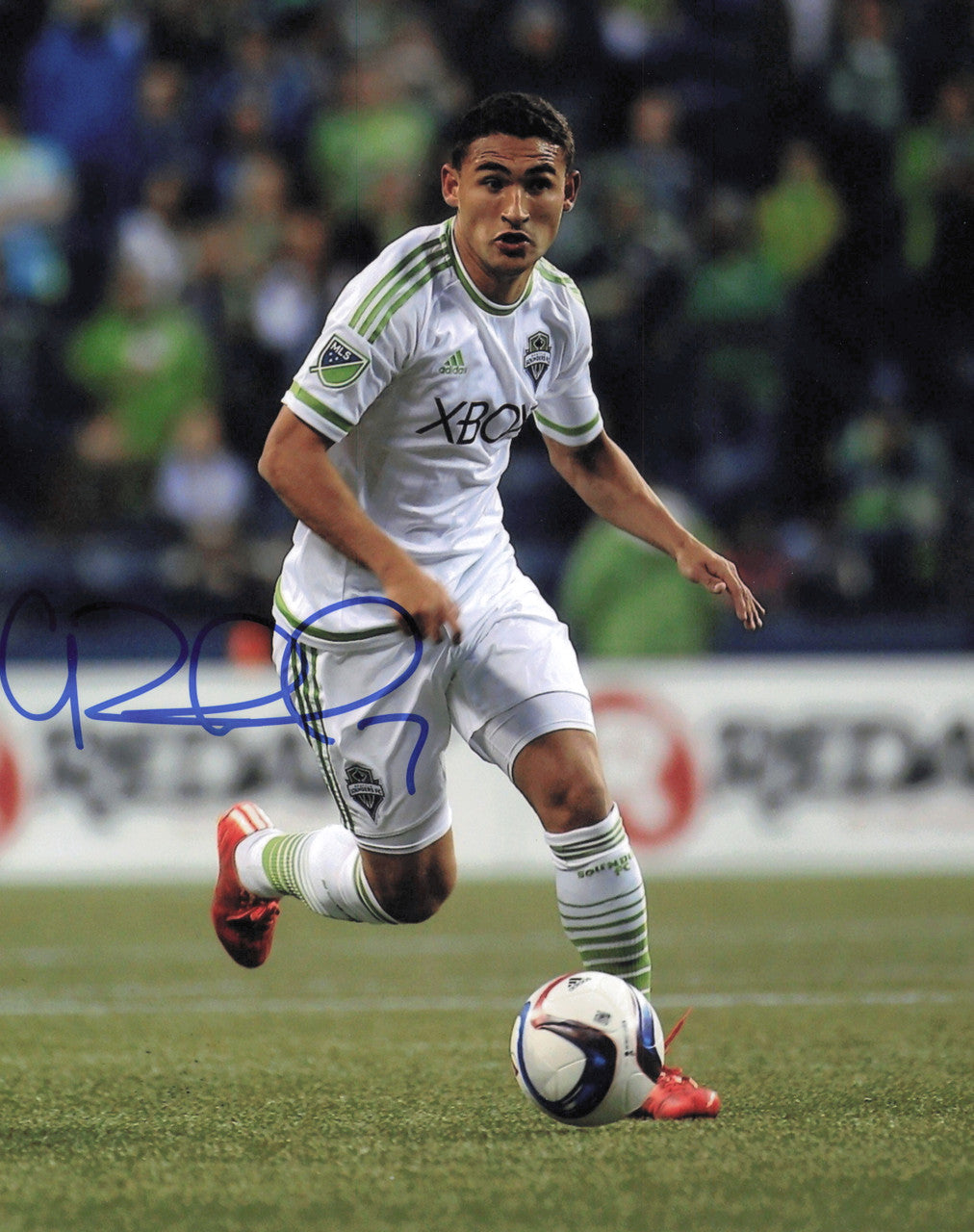 Cristian Roldan Autographed 8x10 Photo Seattle Sounders SKU #244475