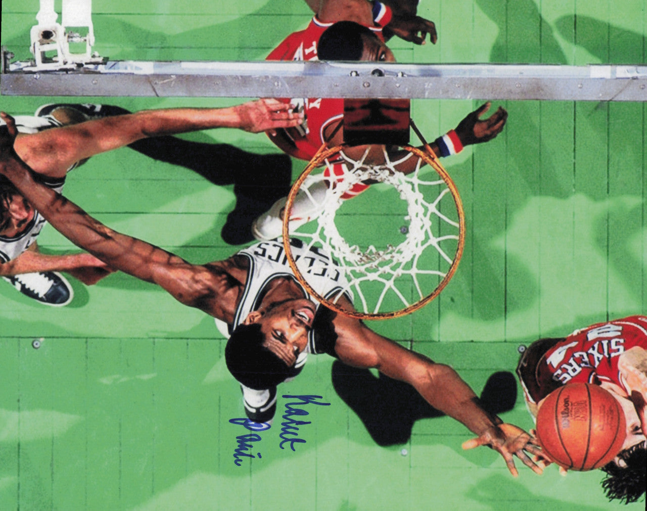 Robert Parish Autographed 8x10 Photo Boston Celtics SKU #244781