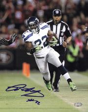 Robert Turbin Autographed 8x10 Photo Seattle Seahawks MCS Holo #63364