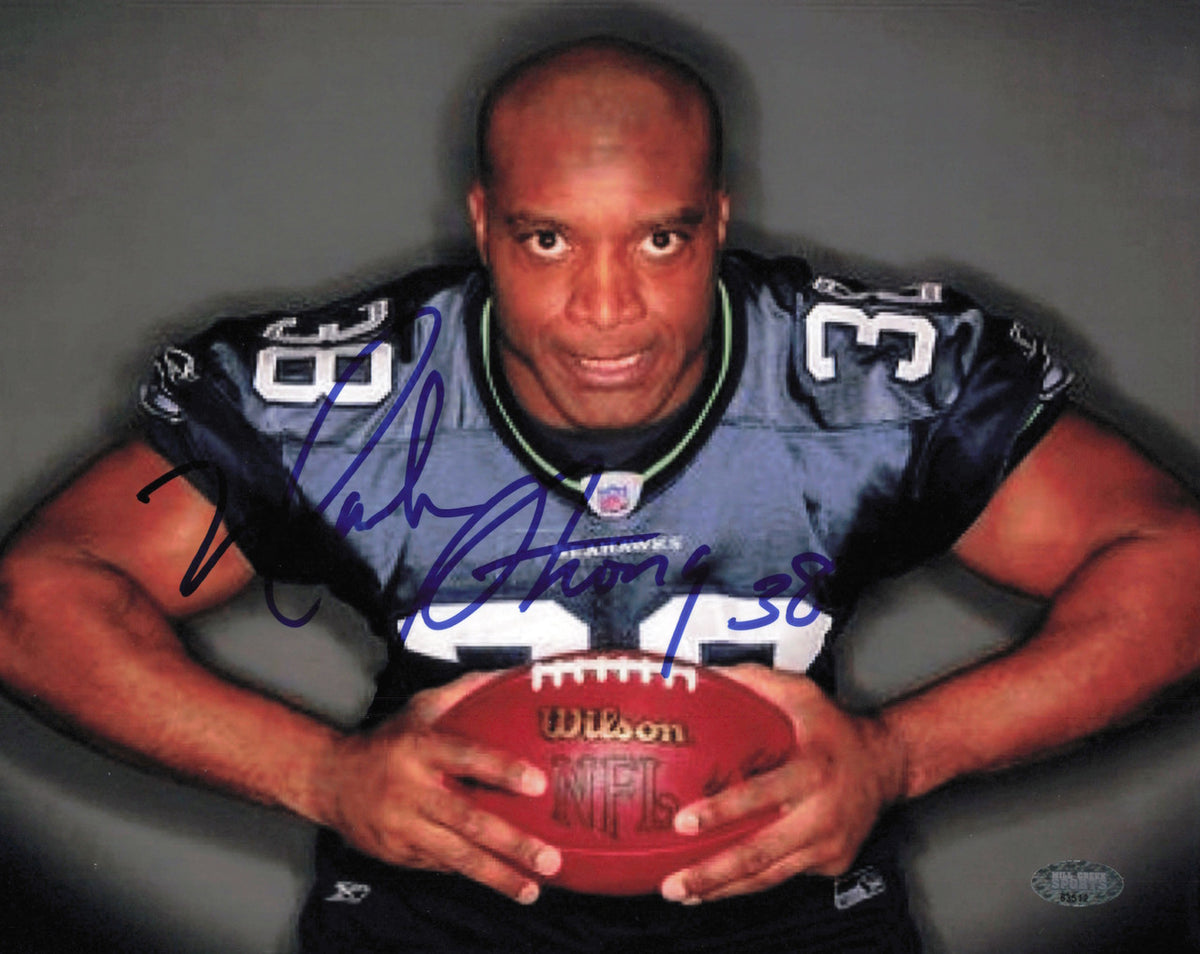 Mack Strong Autographed 8x10 Photo Seattle Seahawks MCS Holo #63512