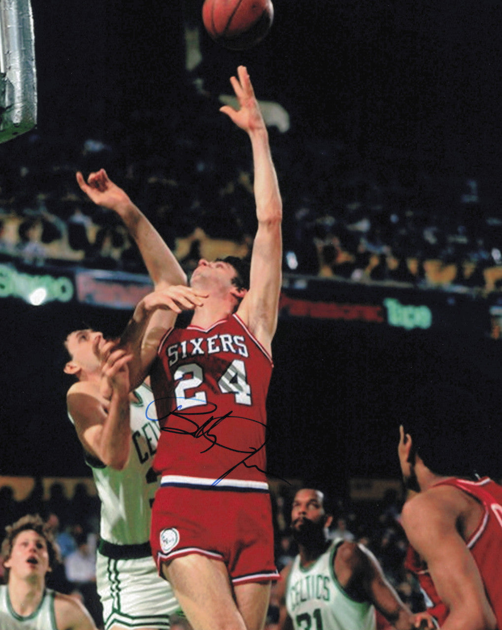 Bobby Jones Autographed 8x10 Photo Philadelphia 76ers SKU #245649