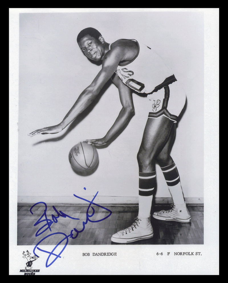 Bob Dandridge Autographed 8x10 Photo Milwaukee Bucks SKU #245672