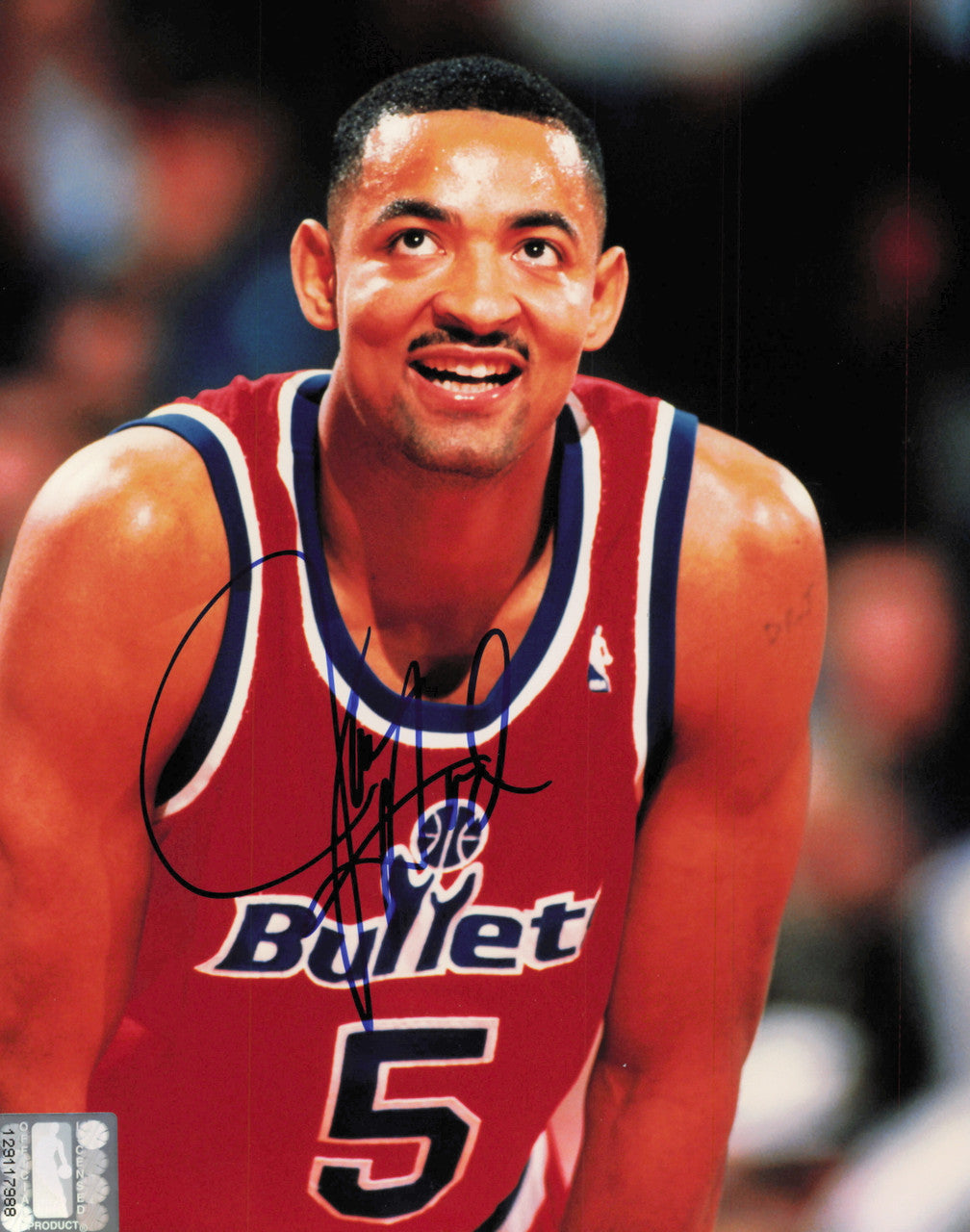 Juwan Howard Autographed 8x10 Photo Washington Bullets SKU #245618