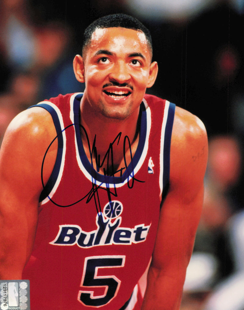 Juwan Howard Autographed 8x10 Photo Washington Bullets SKU #245623