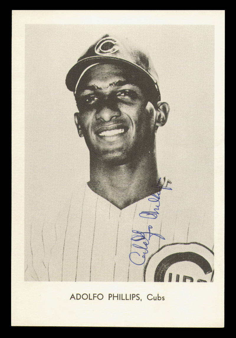 Adolfo Phillips Autographed 5x7 Team Issued Photo Chicago Cubs SKU #232400