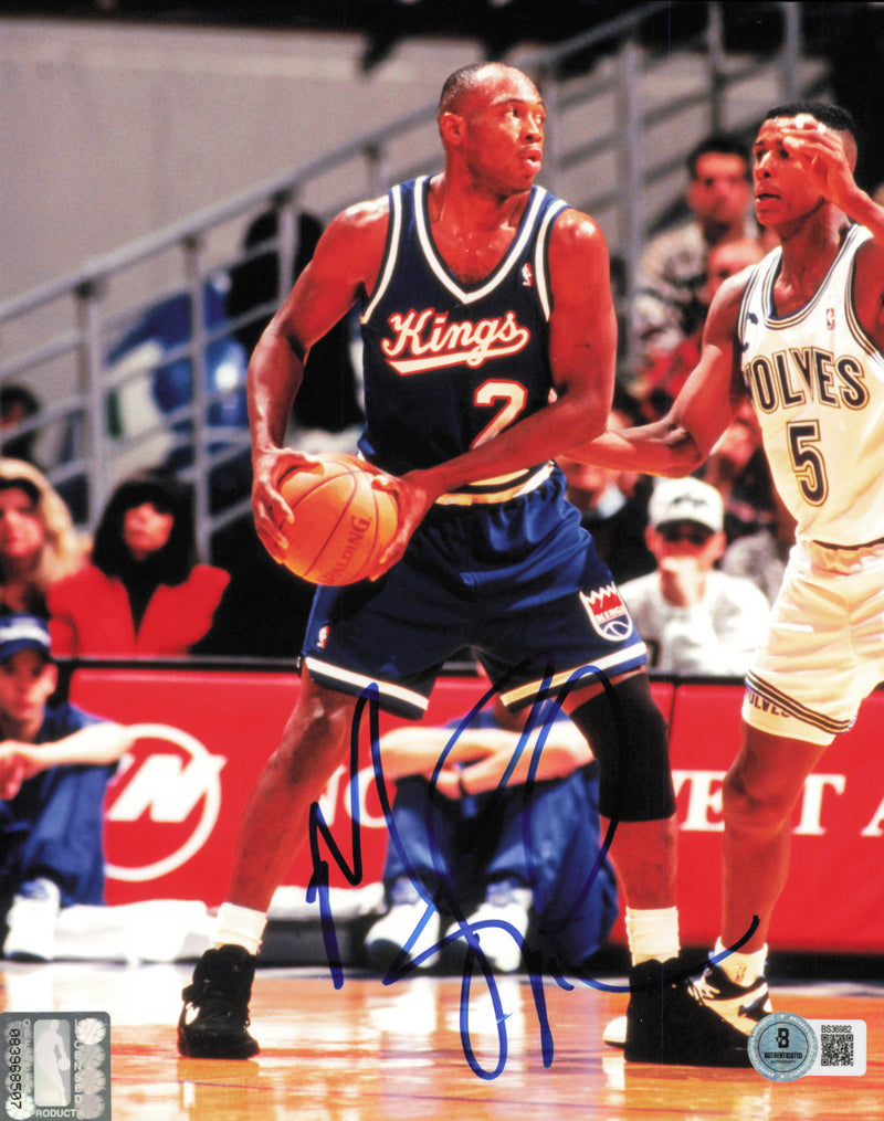 Mitch Richmond Autographed 8x10 Photo Sacramento Kings Beckett BAS QR #BS36982