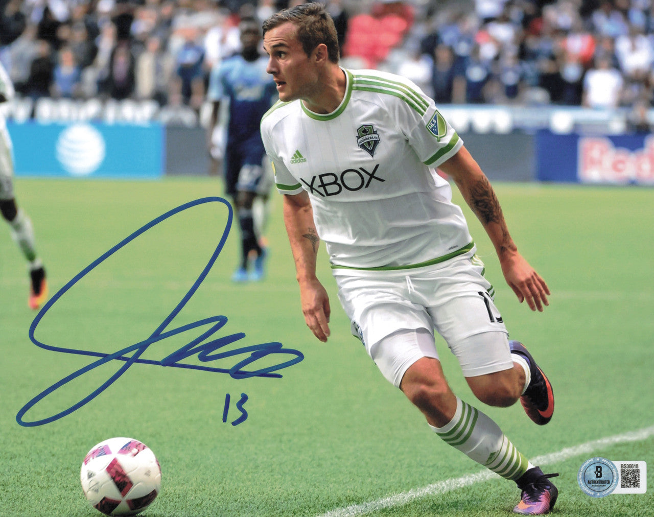 Jordan Morris Autographed 8x10 Photo Seattle Sounders Beckett BAS QR #BS36618