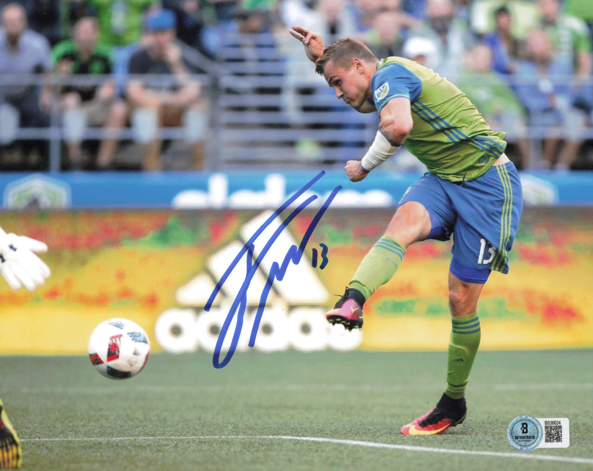 Jordan Morris Autographed 8x10 Photo Seattle Sounders Beckett BAS QR #BS36624