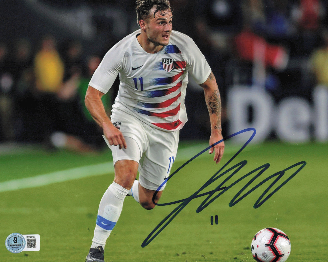 Jordan Morris Autographed 8x10 Photo Team USA Beckett BAS QR #BS36627