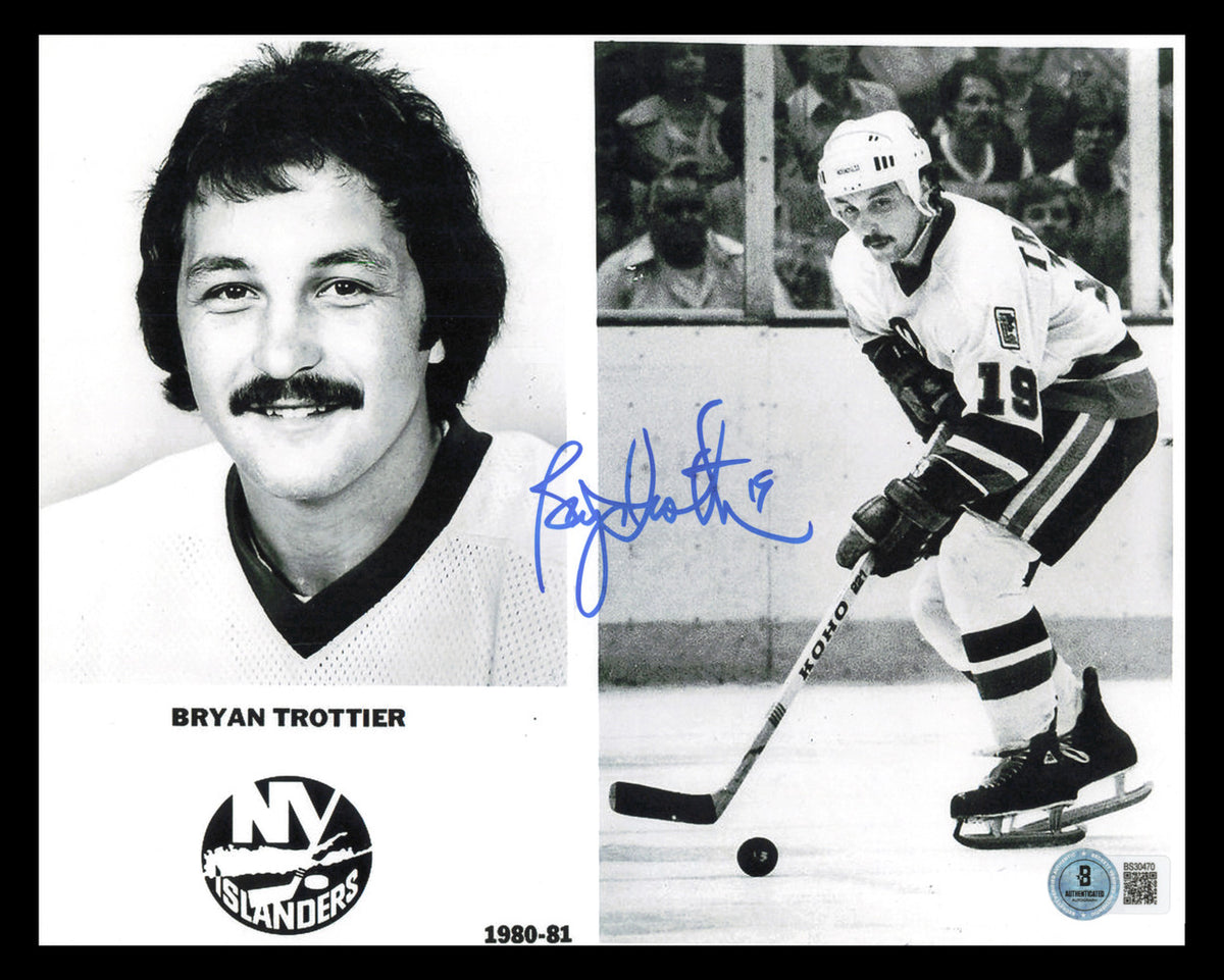 Bryan Trottier Autographed 8x10 Photo New York Islanders Beckett BAS QR #BS30470