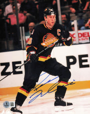 Trevor Linden Autographed 8x10 Photo Vancouver Canucks Beckett BAS QR #BS30484