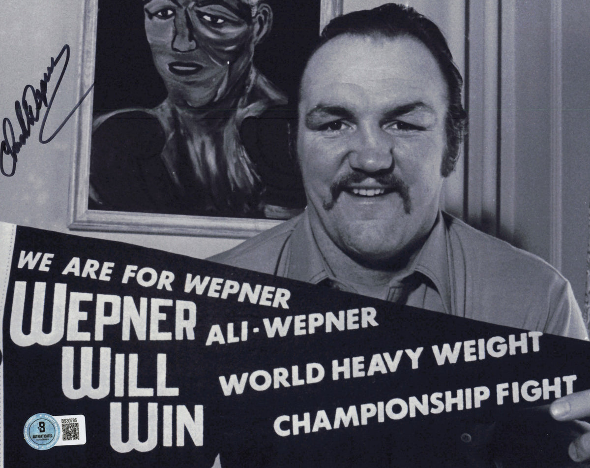 Chuck Wepner Autographed 8x10 Photo Beckett BAS QR #BS30785