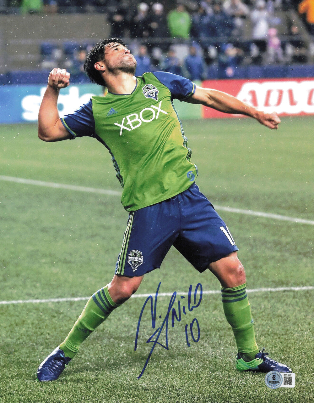 Nicolas Nico Lodeiro Autographed 11x14 Photo Seattle Sounders Beckett BAS QR #BS31897