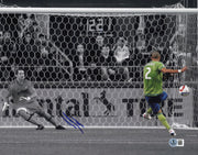 Clint Dempsey Autographed 11x14 Photo Seattle Sounders Beckett BAS QR #BS31900