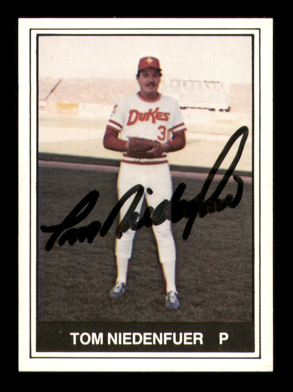 Tom Niedenfuer Autographed 1982 TCMA Card #7 Albuquerque Dukes SKU #248229
