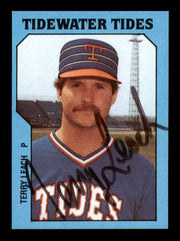 Terry Leach Autographed 1985 TCMA Card #2 Tidewater Tides SKU #248405