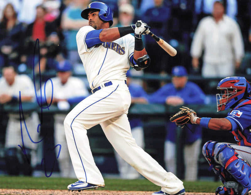 Nelson Cruz Autographed 11x14 Photo Seattle Mariners MCS Holo #64234