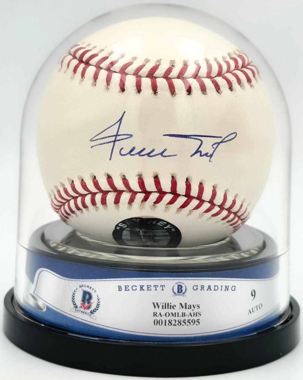 Willie Mays Autographed Official MLB Baseball San Francisco Giants Auto Grade Mint 9 WM Holo, PSA/DNA & Beckett BAS #18285595