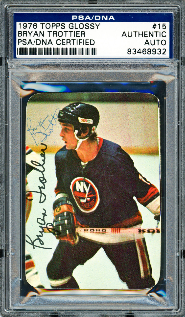 Bryan Trottier Autographed 1976-77 Topps Glossy Card #15 New York Islanders PSA/DNA #83468932