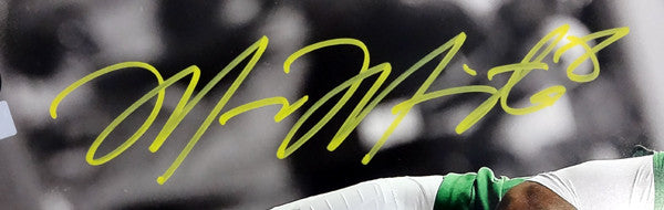Marcus Mariota Autographed 16x20 Photo Oregon Ducks MM Holo Stock #89223