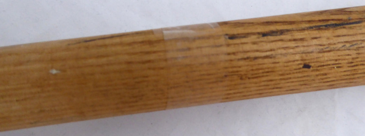 Phil Bradley Unsigned Seattle Mariners Blonde Louisville Slugger T141 Game Used Bat Cracked SKU #214061
