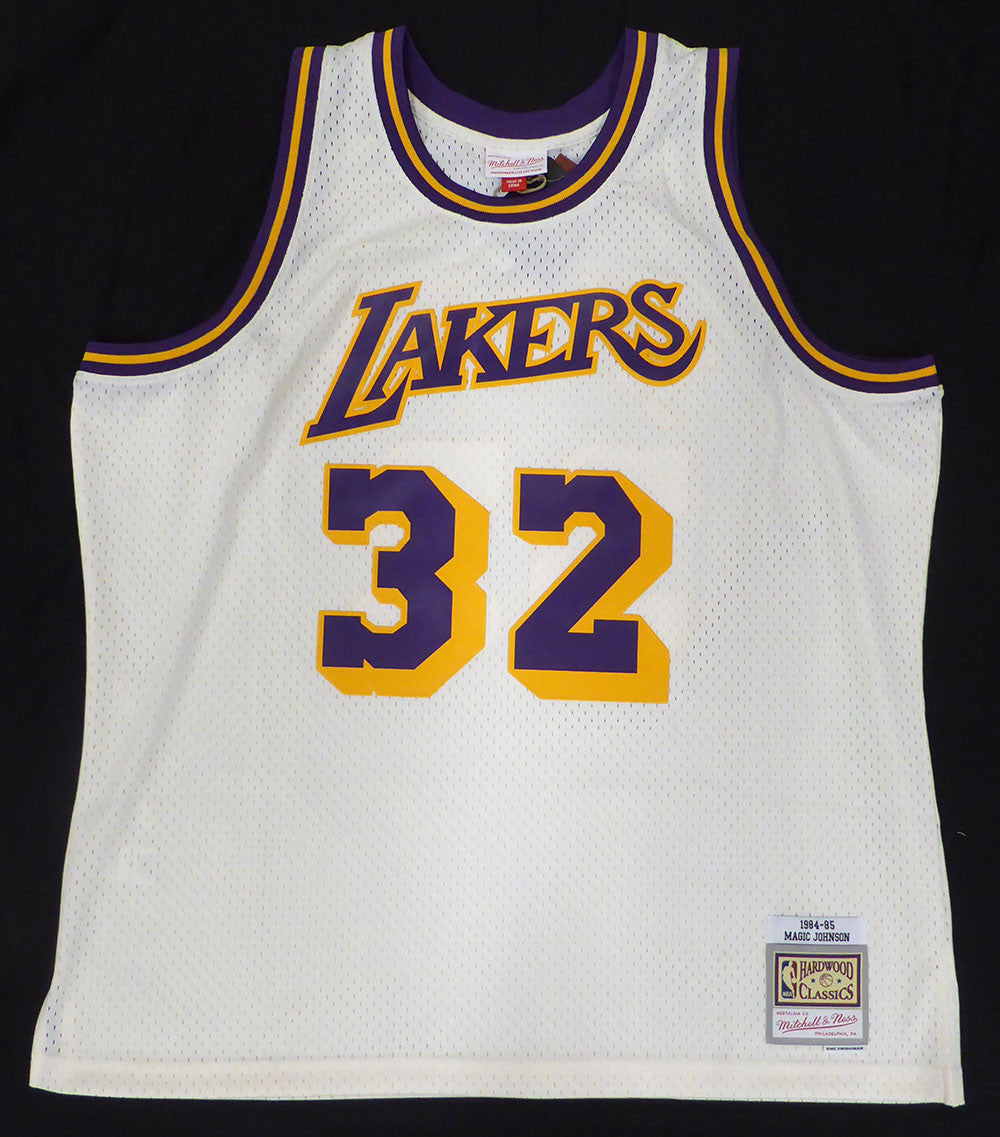 Los Angeles Lakers Magic Johnson Autographed White Mitchell & Ness Jersey (Smudged) Beckett BAS QR #4W062623
