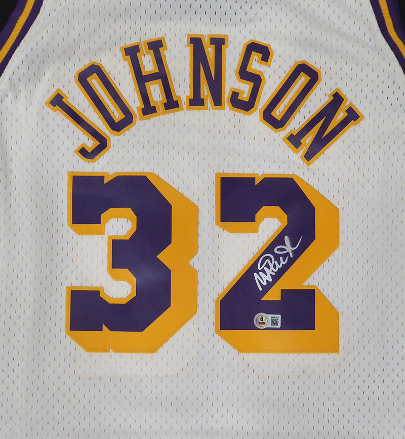 Los Angeles Lakers Magic Johnson Autographed White Mitchell & Ness Jersey (Smudged) Beckett BAS QR #4W062616