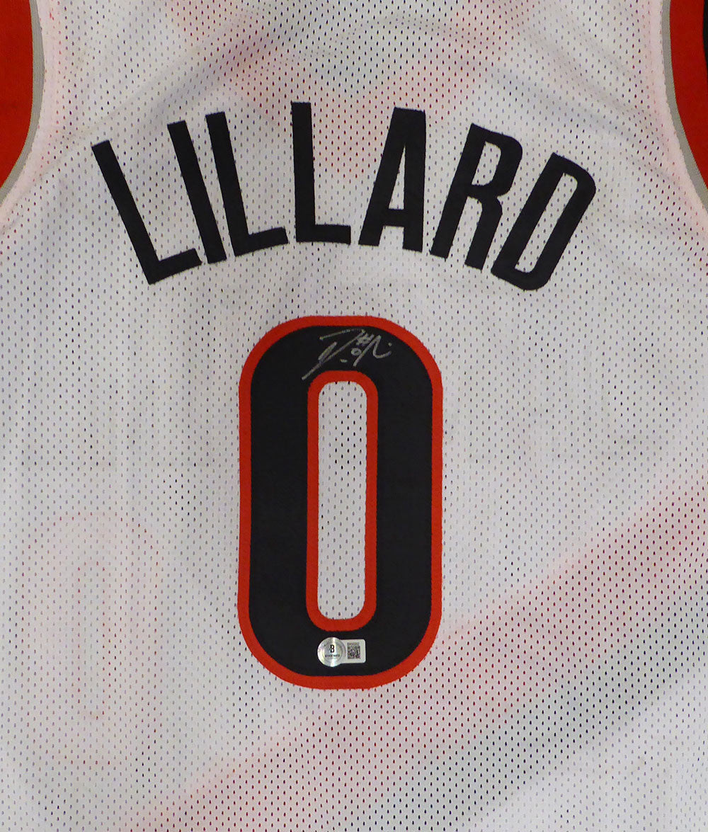 Portland Trail Blazers Damian Lillard Autographed White Custom Jersey Beckett BAS QR #BR50202