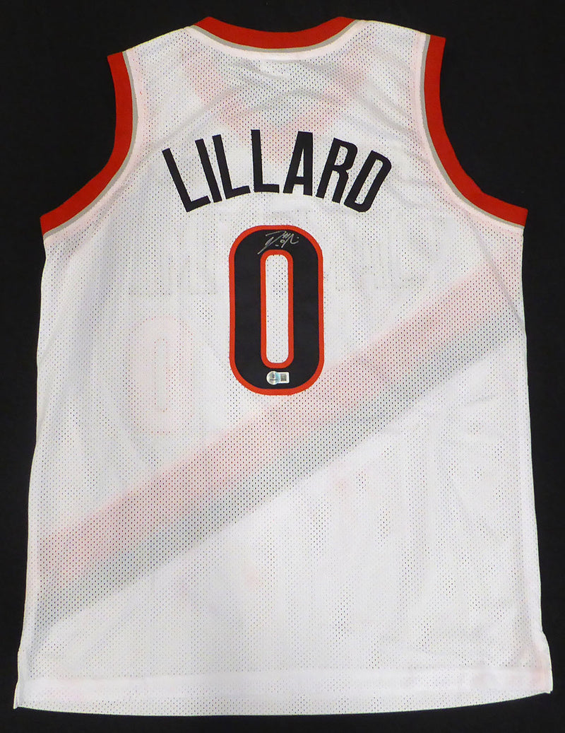 Portland Trail Blazers Damian Lillard Autographed White Custom Jersey Beckett BAS QR #BR50202