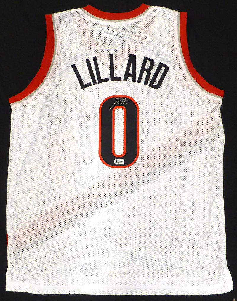 Portland Trail Blazers Damian Lillard Autographed White Custom Jersey Beckett BAS QR #BR50276