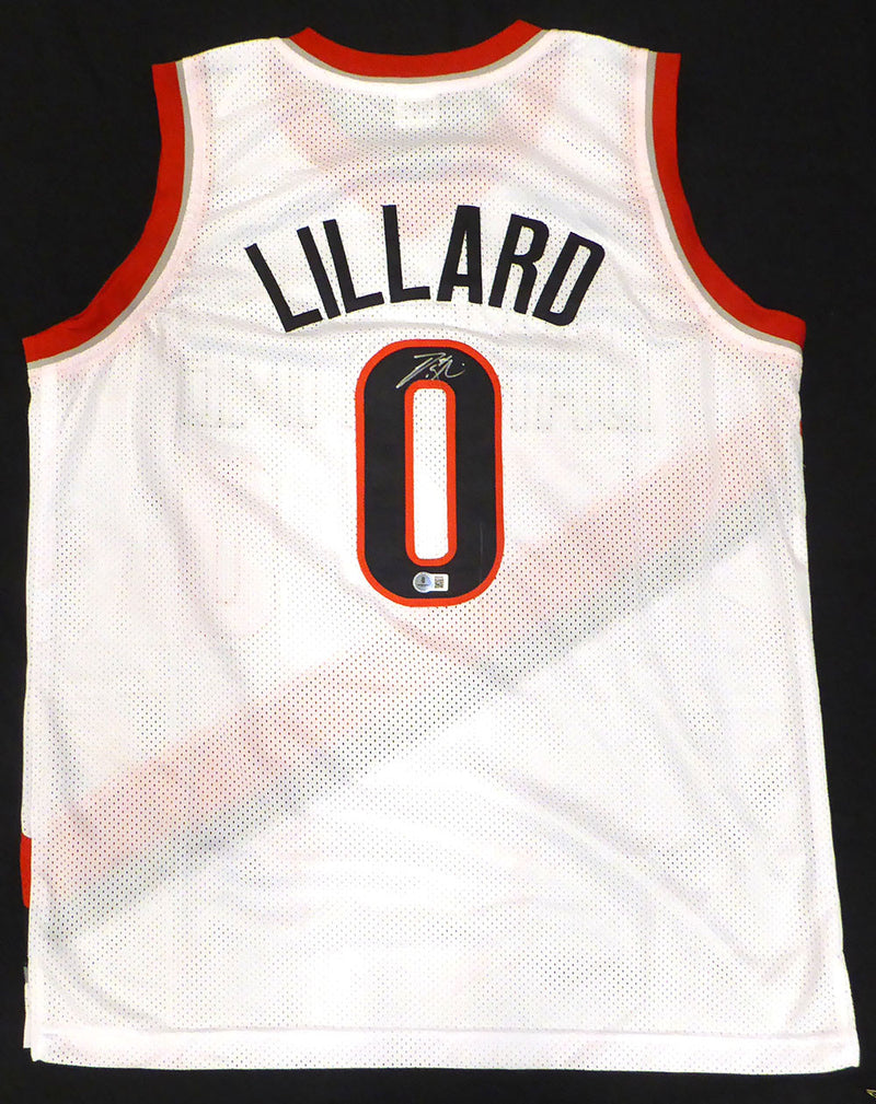 Portland Trail Blazers Damian Lillard Autographed White Custom Jersey Beckett BAS QR #BR50449
