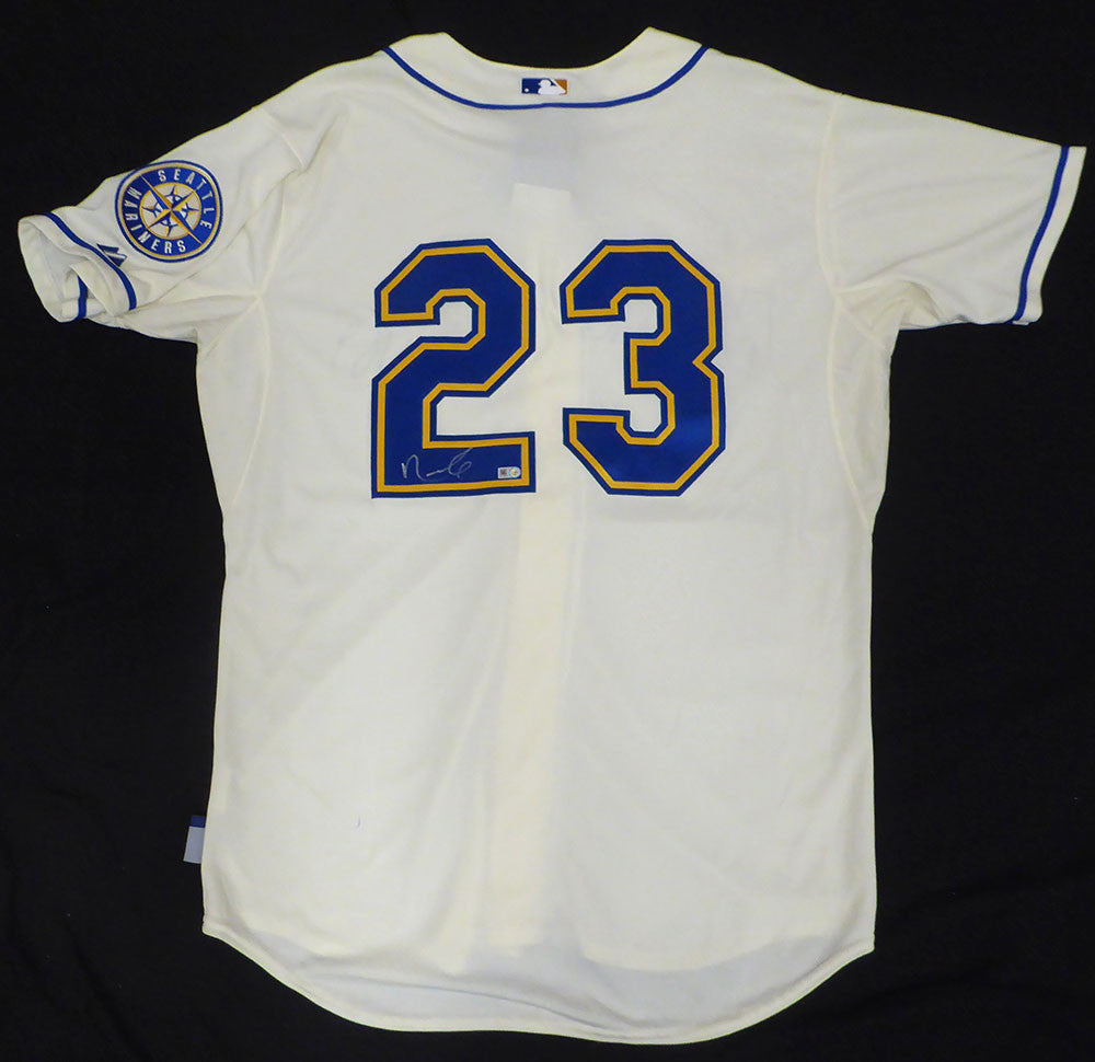 Seattle Mariners Nelson Cruz Autographed Cream Authentic Majestic Jersey MLB Holo #HZ726832