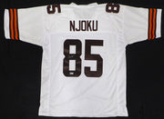 Cleveland Browns David Njoku Autographed White Jersey Beckett BAS QR #1W260146