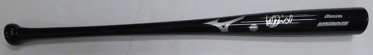Ichiro Suzuki Autographed Mizuno Bat Seattle Mariners IS Holo SKU #253202