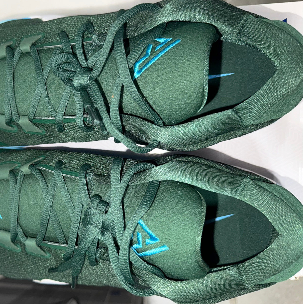 Giannis Antetokounmpo Autographed 2021 Player Exclusive (PE) Promo Black Nike Zoom Freak 3 Shoes Bucks Size 17 Beckett BAS Witness Stock #252760