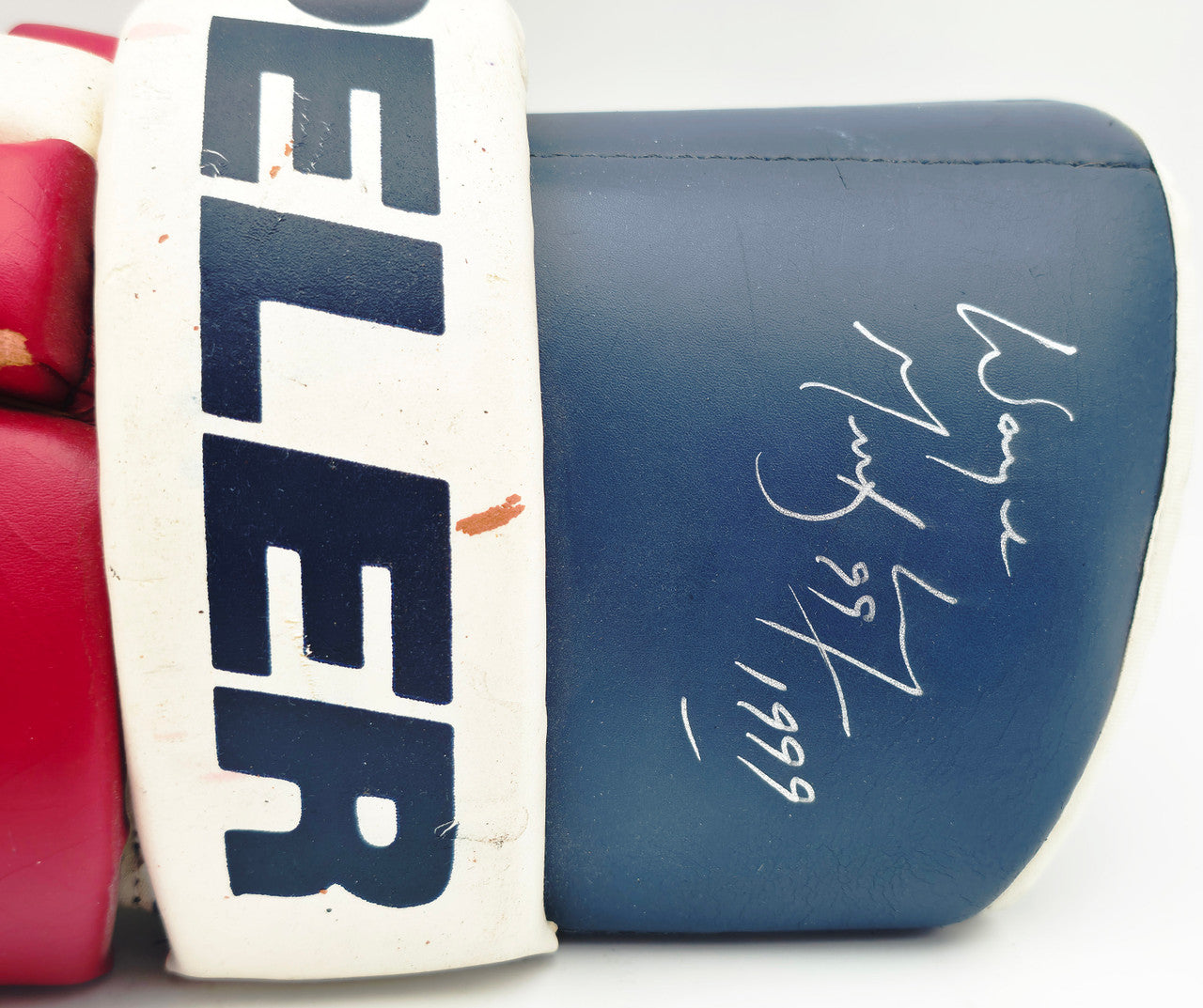 Wayne Gretzky Autographed Blue & Red Hespeler Hockey Glove New York Rangers "1999" Beckett BAS #AE49023