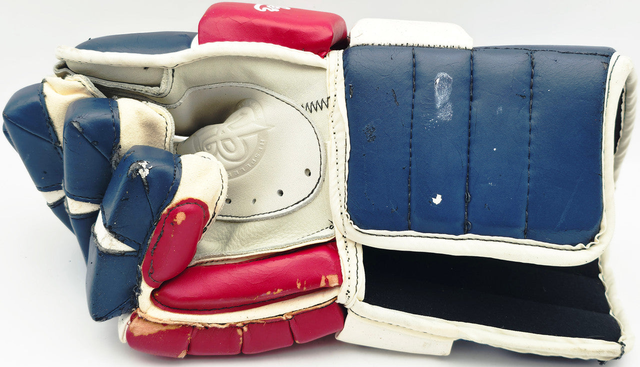 Wayne Gretzky Autographed Blue & Red Hespeler Hockey Glove New York Rangers "1999" Beckett BAS #AE49023