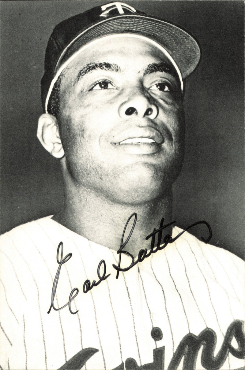 Earl Battey Autographed Team Issued 4x6 Photo Minnesota Twins SKU #257240