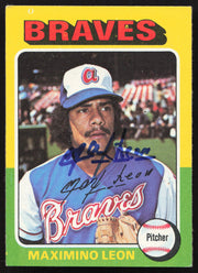 Maximino Leon Autographed 1975 Topps Card #442 Atlanta Braves SKU #258605