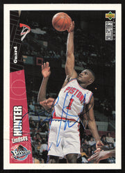 Lindsey Hunter Autographed 1996-97 UD Collectors Choice Card #49 Detroit Pistons SKU #258973
